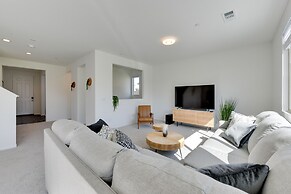 Near Empire Polo Field: Coachella Vacation Rental