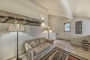 Cozy Cloudcroft Townhome ~ 1 Mi to Burro Ave!