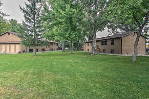 Cozy Angler's Apt - Steps to Trout Fishing River!