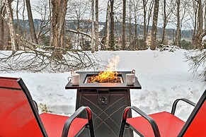 Hartford Escape w/ Fire Pit ~ 3 Mi to Ski & Golf!