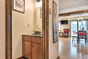 Hartford Escape w/ Fire Pit ~ 3 Mi to Ski & Golf!