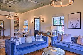 Beautiful Hill Country Cottage - Walk to Downtown!