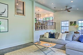Beautiful Hill Country Cottage - Walk to Downtown!