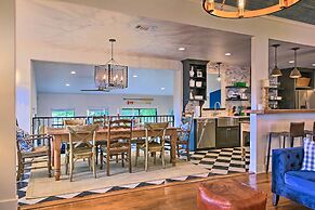 Beautiful Hill Country Cottage - Walk to Downtown!