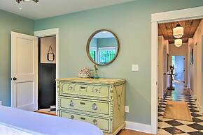 Beautiful Hill Country Cottage - Walk to Downtown!