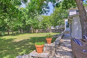 Beautiful Hill Country Cottage - Walk to Downtown!