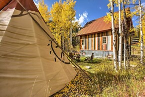 Colorful Cabin w/ Teepee, Fire Pits & Mtn Views!