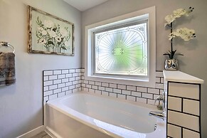 Cozy Ashton Abode w/ Yard - Near Park & Pool!