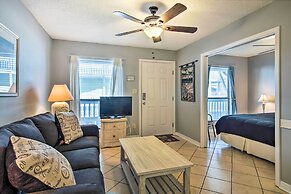 Gulf Shores Condo w/ Pool Access: Steps to Beach!
