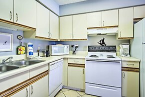 Gulf Shores Condo w/ Pool Access: Steps to Beach!