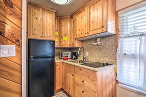 Cozy Studio w/ Fireplace ~ 1 Mi to Ski Resort