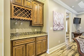 Diamondhead Condo - Marina, Pool Access & Golfing!