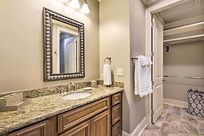 Diamondhead Condo - Marina, Pool Access & Golfing!