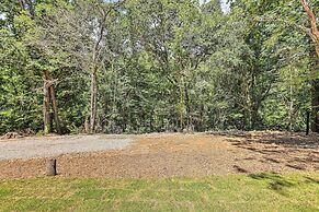 Creekside Cabin Retreat w/ Community Fire Pit