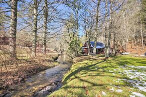 Cullowhee Getaway w/ Fireplace on Private Meadow