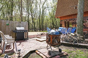 Cozy Home w/ Yard: Steps to Mississippi River