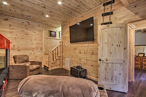 'the Phoenix' Cabin w/ Hot Tub in Gatlinburg!