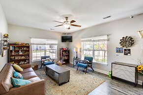 Emporia Apt w/ Playground: 2 Mi to Main Street!