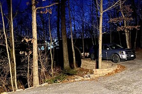 Family Getaway < 2 Mi to Massanutten Ski Lodge!