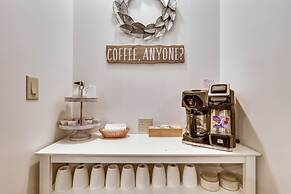 Family Getaway < 2 Mi to Massanutten Ski Lodge!