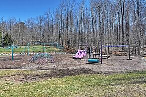 Deck & Resort Amenities: Arrowhead Lake Home!