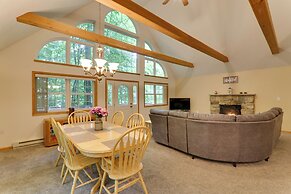 Deck & Resort Amenities: Arrowhead Lake Home!