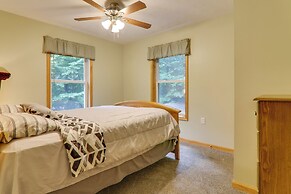 Deck & Resort Amenities: Arrowhead Lake Home!