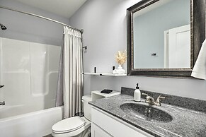 Reeds Spring Condo ~ 3 Mi to Silver Dollar City!