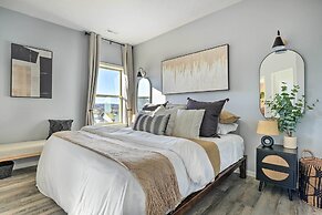 Reeds Spring Condo ~ 3 Mi to Silver Dollar City!