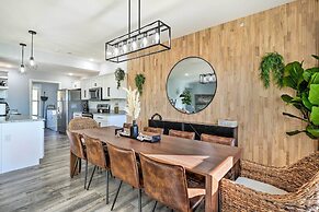 Reeds Spring Condo ~ 3 Mi to Silver Dollar City!