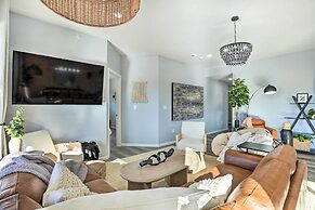 Reeds Spring Condo ~ 3 Mi to Silver Dollar City!