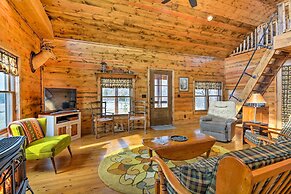 Greenfield Cabin w/ Screened-in Porch & Fire Pit!