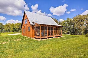 Greenfield Cabin w/ Screened-in Porch & Fire Pit!