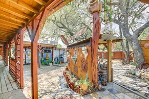 Kerrville Vacation Rental w/ Colorful Courtyard!