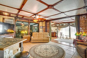 Kerrville Vacation Rental w/ Colorful Courtyard!