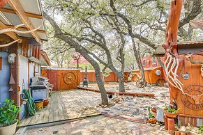 Kerrville Vacation Rental w/ Colorful Courtyard!