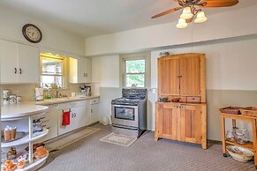 Historic Ottawa Lake House: Deck, Barn + 96 Acres!