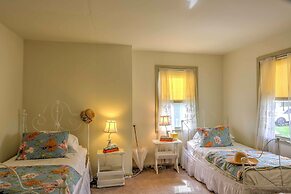 Historic Ottawa Lake House: Deck, Barn + 96 Acres!