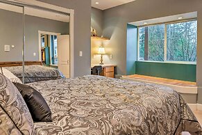 Ketchikan Home: Bay Views, 1/2 Mi to Hiking Trails