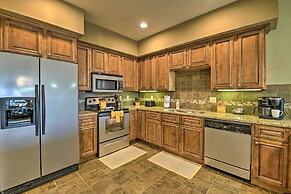 Inviting Branson Condo w/ Outdoor Dining Area