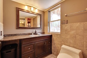 Killington Area Escape w/ Deck, Views & Hot Tub!