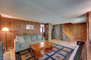 Killington Area Escape w/ Deck, Views & Hot Tub!