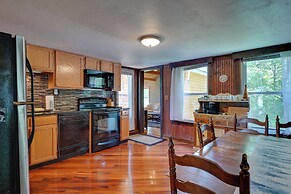 Killington Area Escape w/ Deck, Views & Hot Tub!