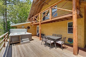 Killington Area Escape w/ Deck, Views & Hot Tub!