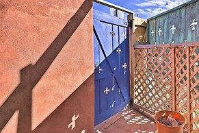 Idyllic Española Casita w/ Charcoal Grill