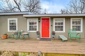 Historic Cabin w/ Yard: 1 Mi to Lake Spavinaw!