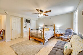 Homey Luray Cabin w/ Fire Pit & Deck!