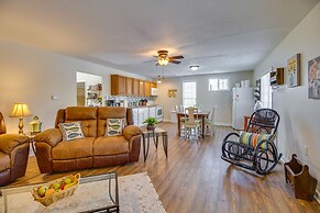 Homey Luray Cabin w/ Fire Pit & Deck!