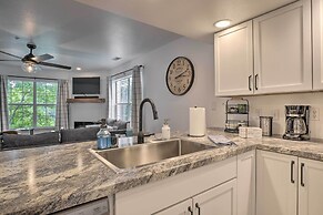 Sunroom, Fireplace: Lakefront Branson Condo