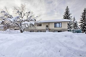 Lakefront Fairbanks Unit, 1 Mile to Pioneer Park!